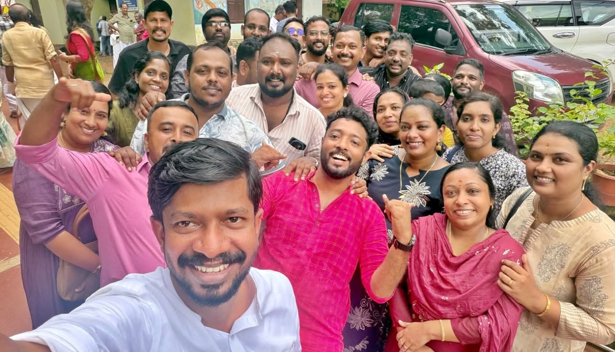 ഒ.ജെ ജനീഷിന് കുഴൂർ ജിഎച്ച്എസിൽ സ്വീകരണം